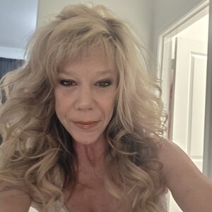 Meet your Posher, Marisa